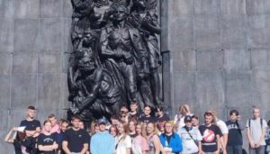 „Jak zabawa to tylko w Warszawie, Warszawie…”